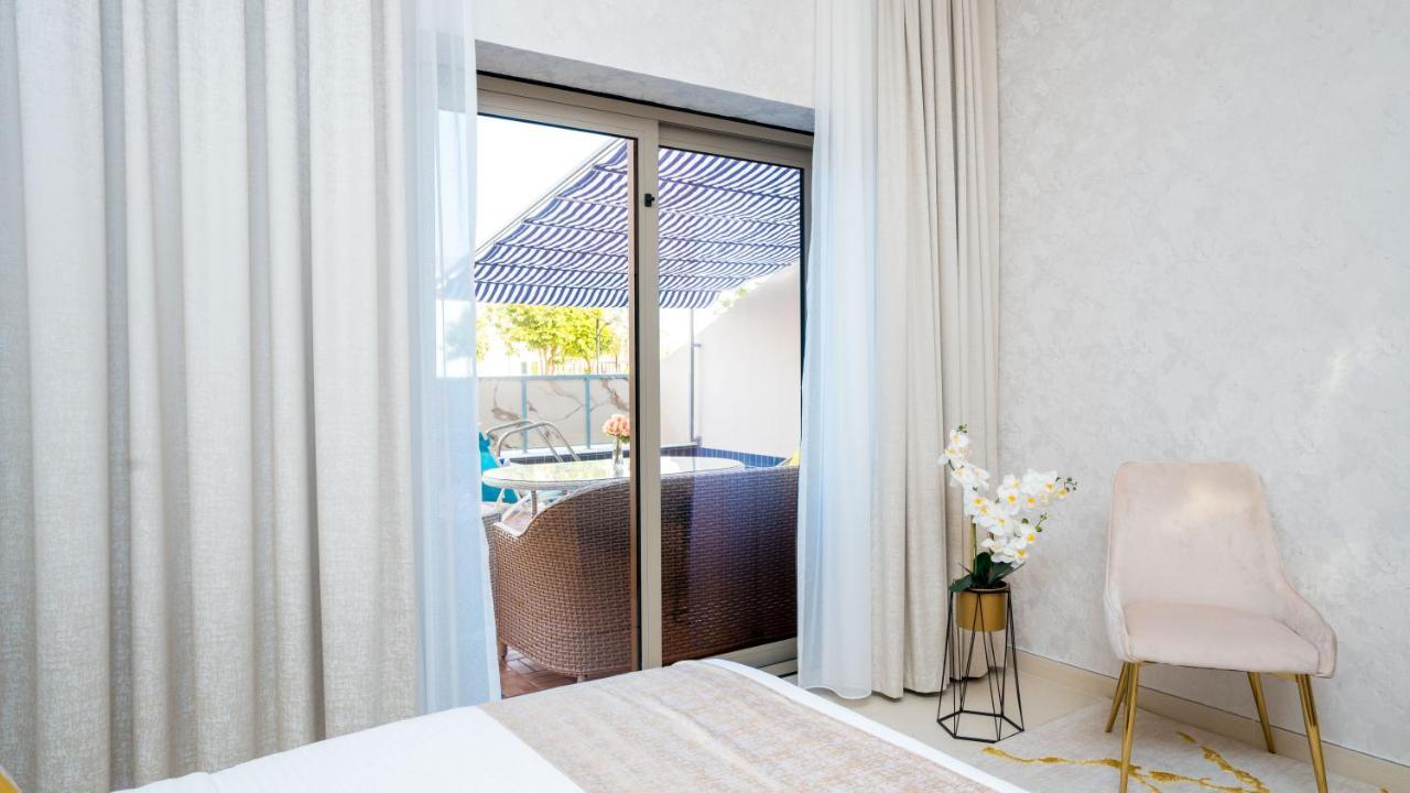 Exclusive Retreat Globalstay'S New 3Br Townhouse With Private Pool ดูไบ ภายนอก รูปภาพ