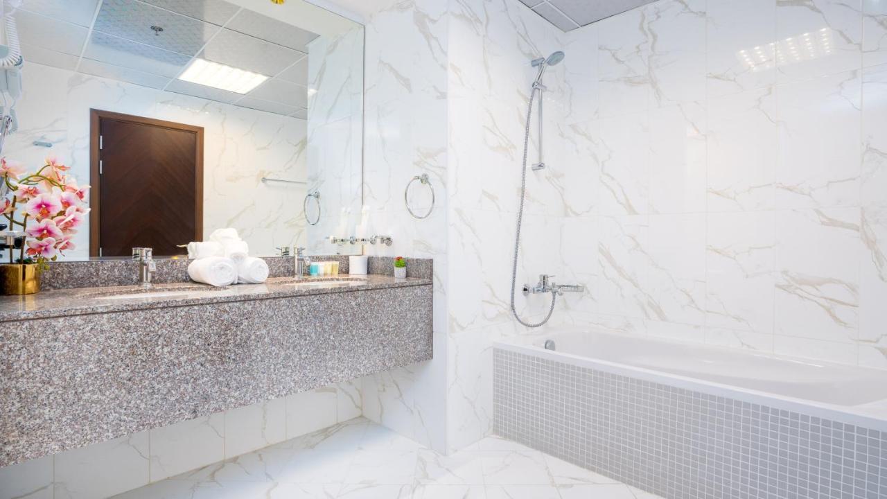 Exclusive Retreat Globalstay'S New 3Br Townhouse With Private Pool ดูไบ ภายนอก รูปภาพ